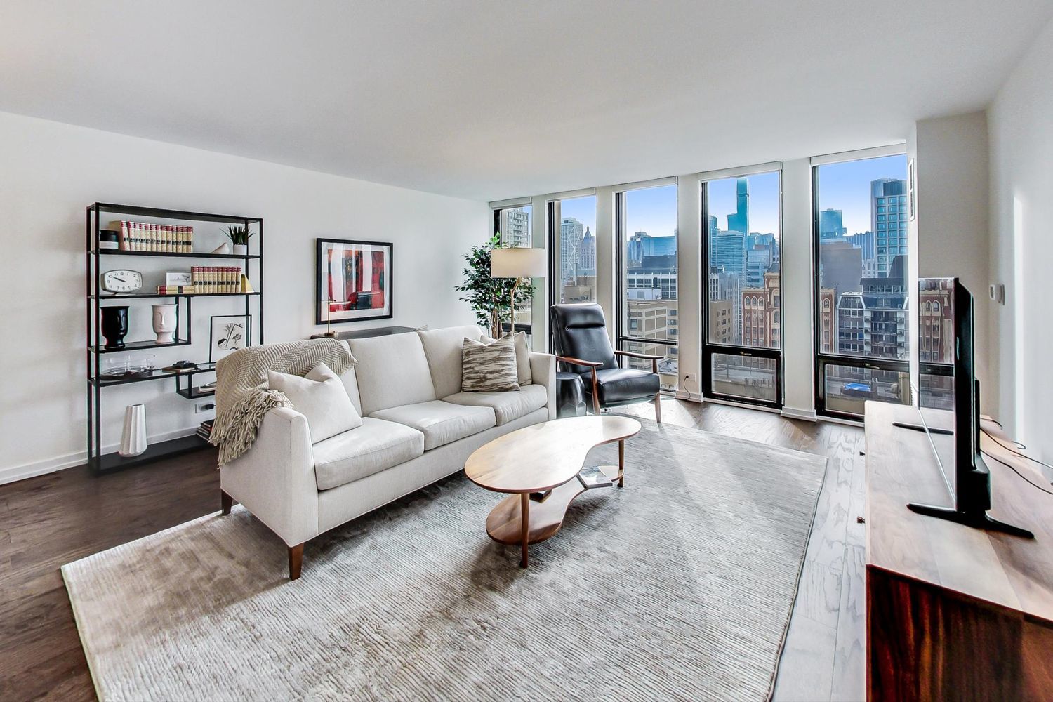 200 E Delaware Place 26E