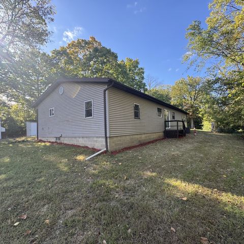 Tiny photo for 10315 E County 14 Highway, Lewistown, IL 61542 (MLS # 12491029)