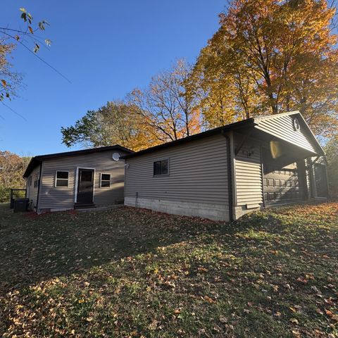Tiny photo for 10315 E County 14 Highway, Lewistown, IL 61542 (MLS # 12491029)