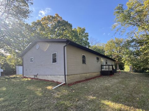 Tiny photo for 10315 E County 14 Highway, Lewistown, IL 61542 (MLS # 12491029)