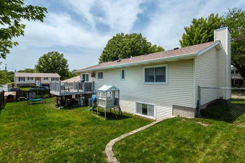 Tiny photo for 305 S 8th Street, Eldridge, IA 52748 (MLS # 12660341)