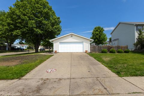 Tiny photo for 305 S 8th Street, Eldridge, IA 52748 (MLS # 12660341)