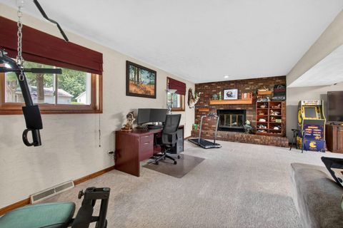 Tiny photo for 305 S 8th Street, Eldridge, IA 52748 (MLS # 12660341)
