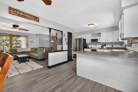 Tiny photo for 305 S 8th Street, Eldridge, IA 52748 (MLS # 12660341)