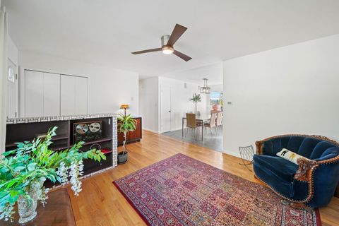 Tiny photo for 611 E Ironwood Drive, Mount Prospect, IL 60056 (MLS # 12509106)