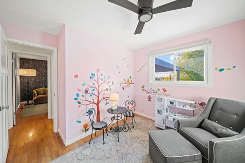 Tiny photo for 611 E Ironwood Drive, Mount Prospect, IL 60056 (MLS # 12509106)