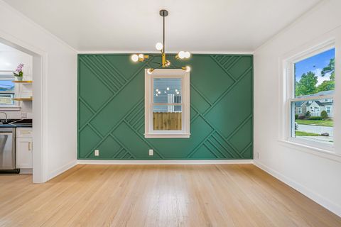 Tiny photo for 9602 S Troy Avenue, Evergreen Park, IL 60805 (MLS # 12372376)