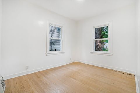 Tiny photo for 9602 S Troy Avenue, Evergreen Park, IL 60805 (MLS # 12372376)