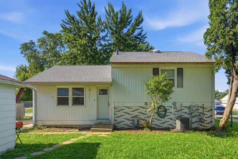 Tiny photo for 1804 W 54th Street, Davenport, IA 52806 (MLS # 12691783)