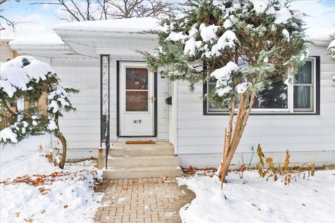 Tiny photo for 815 N ELLSWORTH Street, Naperville, IL 60563 (MLS # 12505239)