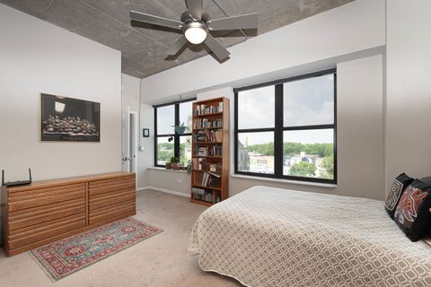 Tiny photo for 1122 W CATALPA Avenue #612, Chicago, IL 60640 (MLS # 12481412)