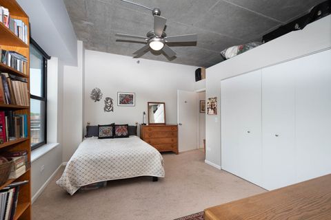 Tiny photo for 1122 W CATALPA Avenue #612, Chicago, IL 60640 (MLS # 12481412)