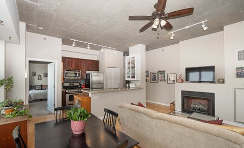 Tiny photo for 1122 W CATALPA Avenue #612, Chicago, IL 60640 (MLS # 12481412)