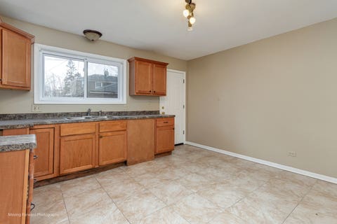 Tiny photo for 9586 S Colfax Avenue, Chicago, IL 60617 (MLS # 12583527)