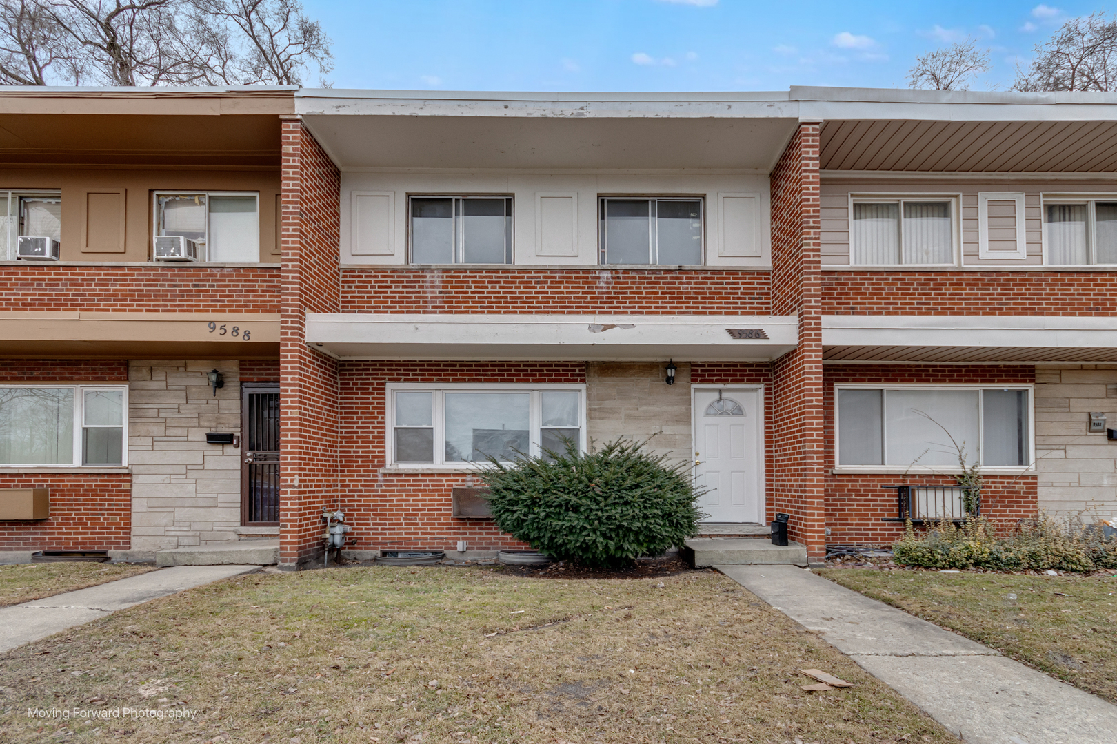 9586 S Colfax Avenue
