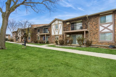 A home in Willowbrook