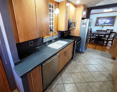 Tiny photo for 1110 N Franklin Street, Salem, IL 62881 (MLS # 12570382)