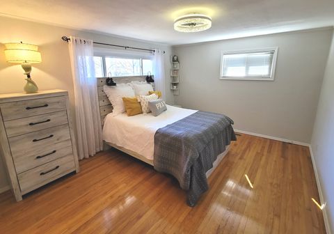 Tiny photo for 1110 N Franklin Street, Salem, IL 62881 (MLS # 12570382)