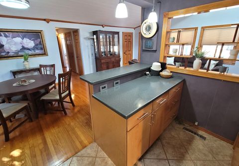 Tiny photo for 1110 N Franklin Street, Salem, IL 62881 (MLS # 12570382)