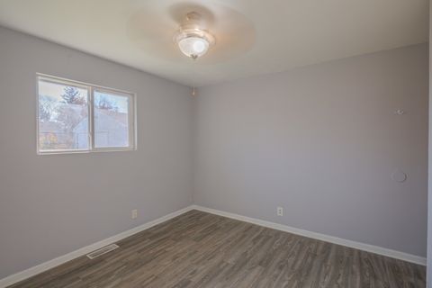 Tiny photo for 101 Edgehill Drive, Bolingbrook, IL 60440 (MLS # 12516635)