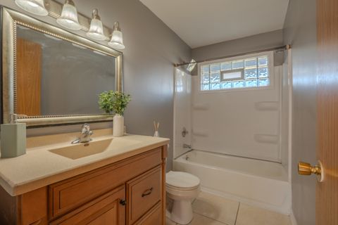 Tiny photo for 101 Edgehill Drive, Bolingbrook, IL 60440 (MLS # 12516635)