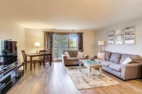 Tiny photo for 6525 N Nashville Avenue #404D, Chicago, IL 60631 (MLS # 12500331)