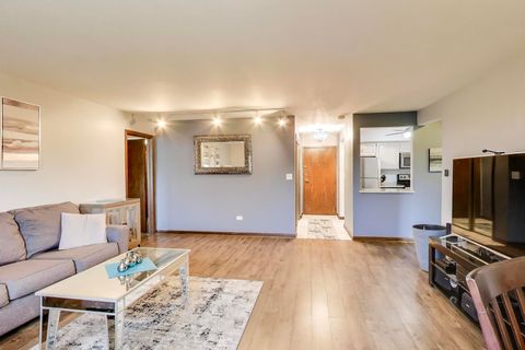 Tiny photo for 6525 N Nashville Avenue #404D, Chicago, IL 60631 (MLS # 12500331)
