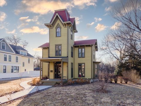 Photo of 824 20th Street, Rock Island, IL 61201 (MLS # 12575596)