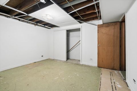 Tiny photo for 620 N Main Street, Mount Prospect, IL 60056 (MLS # 12706376)