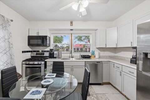 Tiny photo for 620 N Main Street, Mount Prospect, IL 60056 (MLS # 12706376)