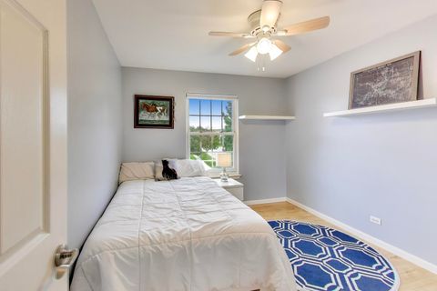 Tiny photo for 470 Country Place, Lindenhurst, IL 60046 (MLS # 12499978)