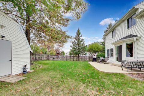 Tiny photo for 470 Country Place, Lindenhurst, IL 60046 (MLS # 12499978)