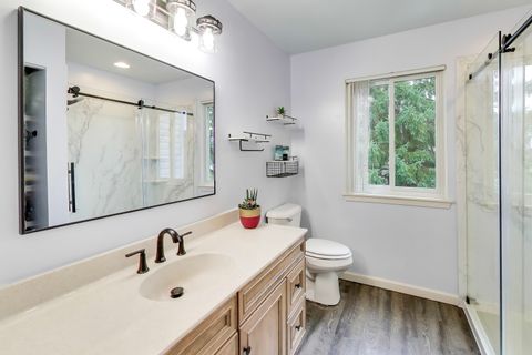 Tiny photo for 470 Country Place, Lindenhurst, IL 60046 (MLS # 12499978)