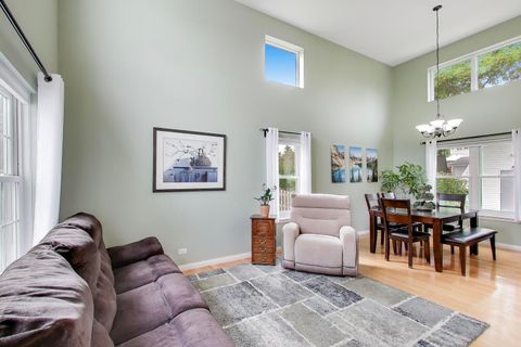 Tiny photo for 470 Country Place, Lindenhurst, IL 60046 (MLS # 12499978)