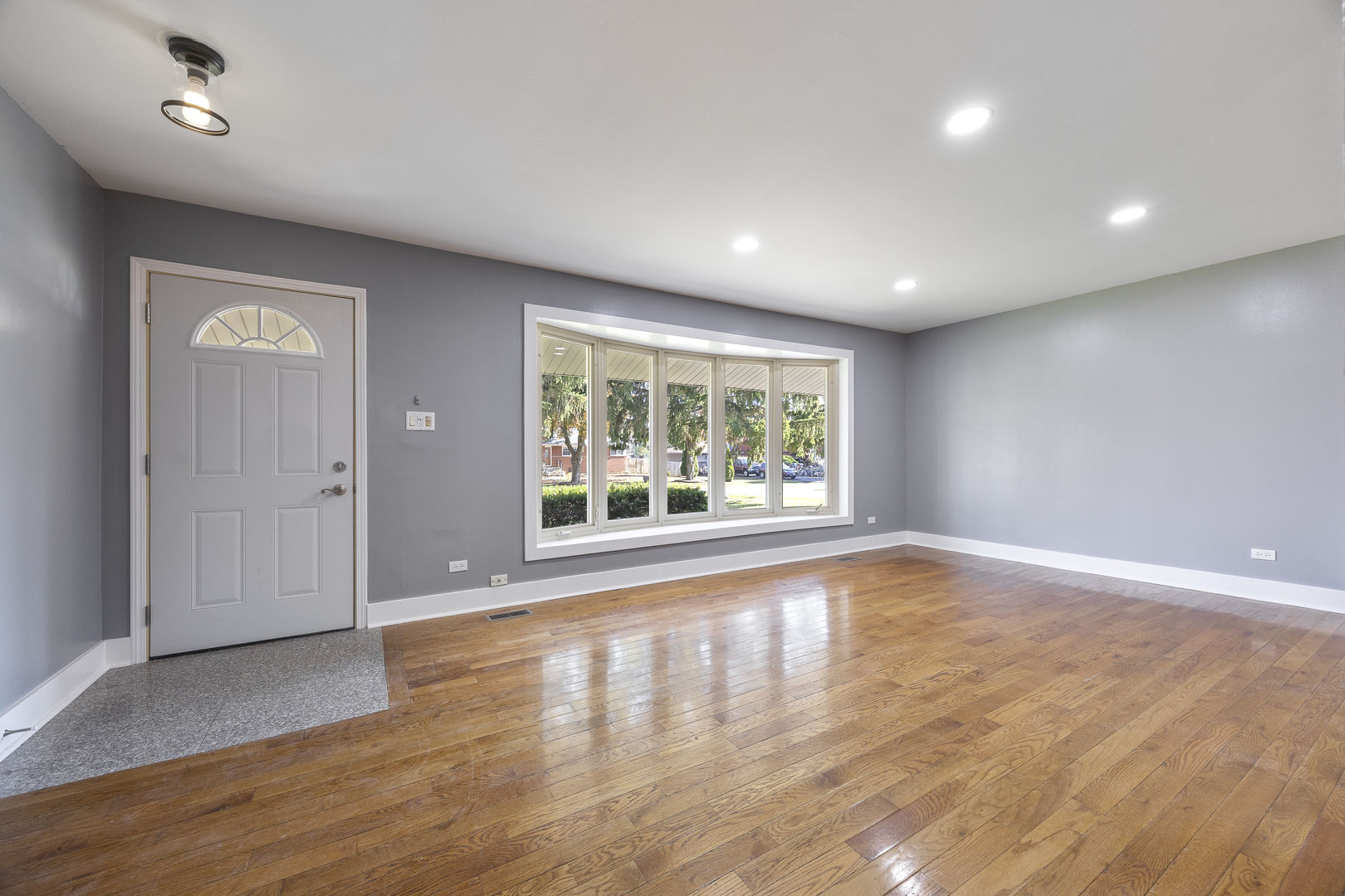 2N238 Highland Avenue