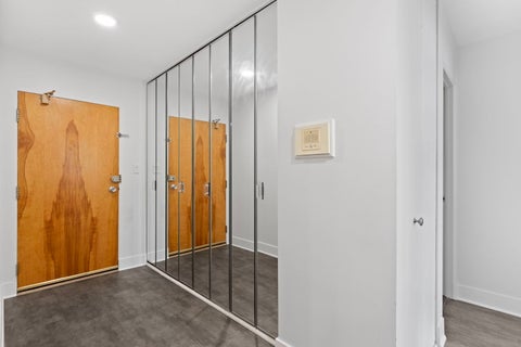 Tiny photo for 6800 N California Avenue #4L, Chicago, IL 60645 (MLS # 12741790)