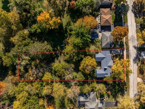 Tiny photo for 4915 Pershing Avenue, Downers Grove, IL 60515 (MLS # 12498624)