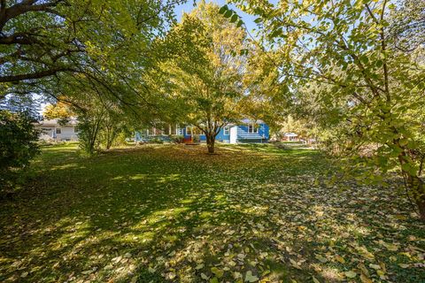 Tiny photo for 4915 Pershing Avenue, Downers Grove, IL 60515 (MLS # 12498624)