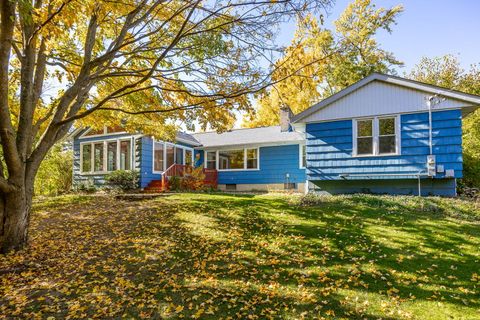 Tiny photo for 4915 Pershing Avenue, Downers Grove, IL 60515 (MLS # 12498624)