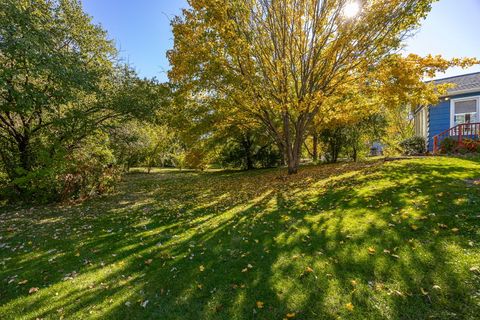 Tiny photo for 4915 Pershing Avenue, Downers Grove, IL 60515 (MLS # 12498624)