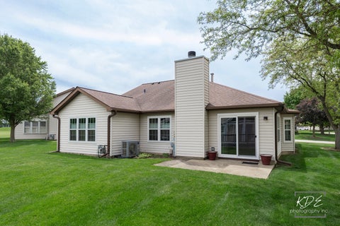 Tiny photo for 21255 Silktree Circle, Plainfield, IL 60544 (MLS # 12663171)