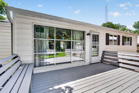 Tiny photo for 1204 W Violet Street, Freeport, IL 61032 (MLS # 12685275)