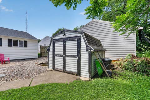 Tiny photo for 1204 W Violet Street, Freeport, IL 61032 (MLS # 12685275)