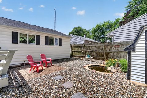 Tiny photo for 1204 W Violet Street, Freeport, IL 61032 (MLS # 12685275)