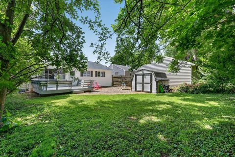 Tiny photo for 1204 W Violet Street, Freeport, IL 61032 (MLS # 12685275)