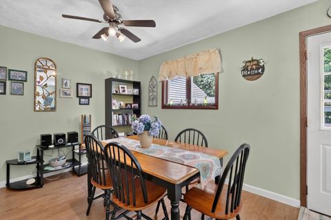 Tiny photo for 1204 W Violet Street, Freeport, IL 61032 (MLS # 12685275)