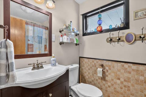 Tiny photo for 1204 W Violet Street, Freeport, IL 61032 (MLS # 12685275)