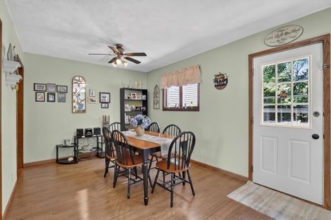 Tiny photo for 1204 W Violet Street, Freeport, IL 61032 (MLS # 12685275)