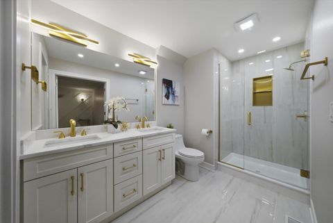 Tiny photo for 707 S Noah Terrace, Mount Prospect, IL 60056 (MLS # 12593511)