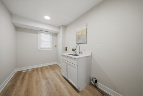 Tiny photo for 707 S Noah Terrace, Mount Prospect, IL 60056 (MLS # 12593511)